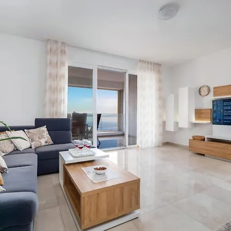 Sea View Ema Apartment